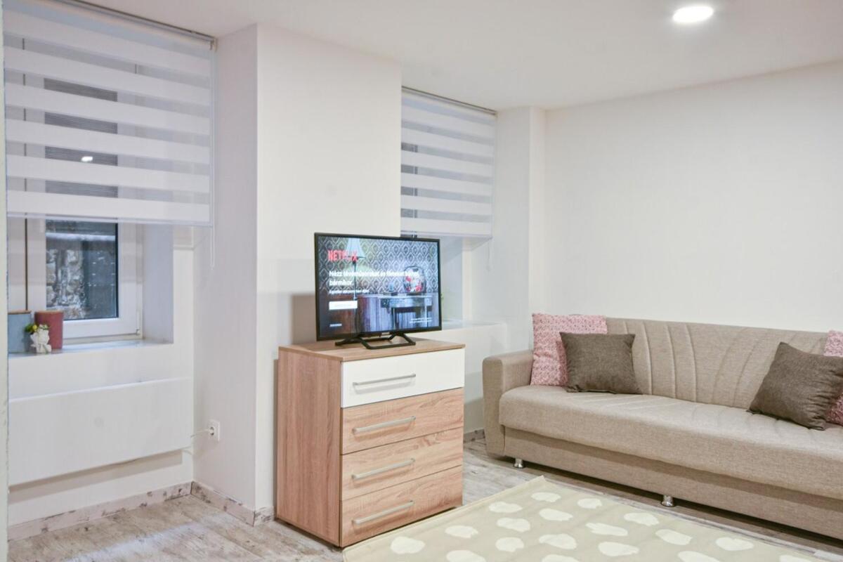 Madman's Labyrinth By Nw Appartement Boedapest