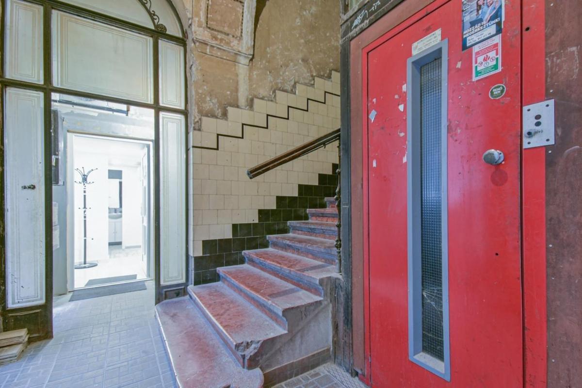 Apartament Madman's Labyrinth By Nw